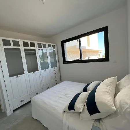 Bel Proche De Cannes דירה